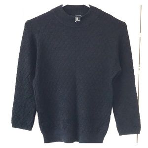 Forever 21 black quilted crew neck sweater